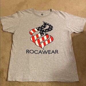 ***VINTAGE*** PATRIOTIC ROCAWEAR MEN’S T-SHIRT SIZE L‎